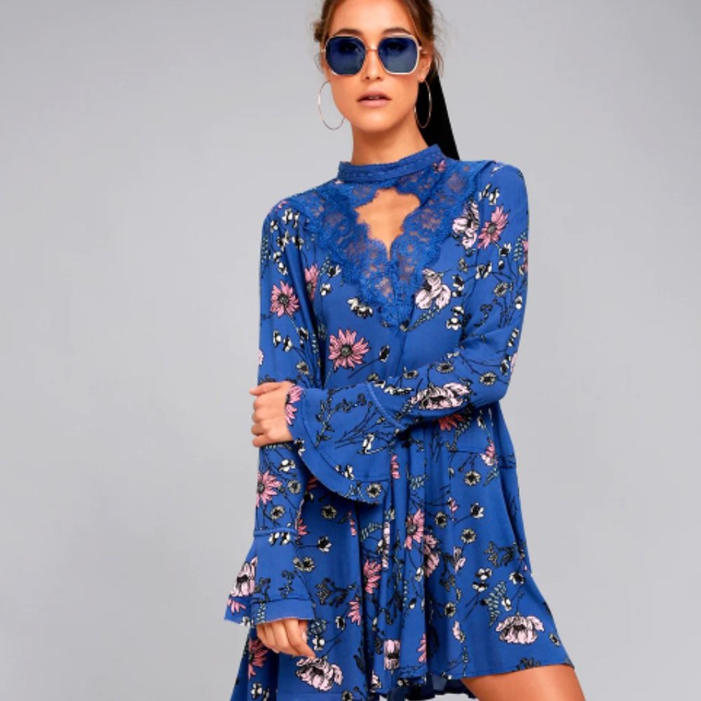 Lulu’s Royal Blue Floral Print Lace Long Sleeve